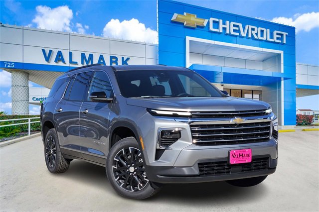 2026 Chevrolet Traverse LT's photo