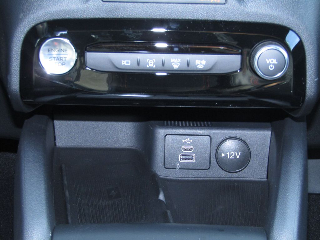 2025 Ford Escape ST-Line Select photo 21