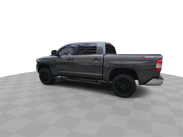 2017 Toyota Tundra SR5 photo 3