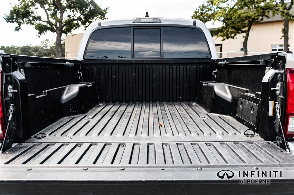 2021 Toyota Tacoma SR5 photo 6