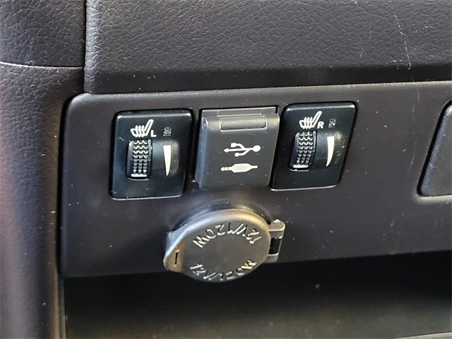 2020 Toyota Sienna SE photo 14