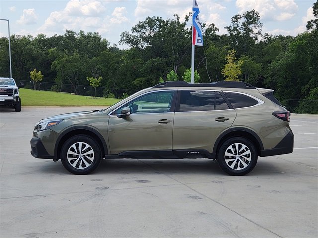 2022 Subaru Outback Premium photo 3