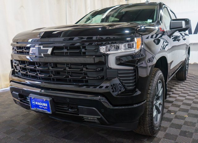 2026 Chevrolet Silverado 1500 RST photo 2