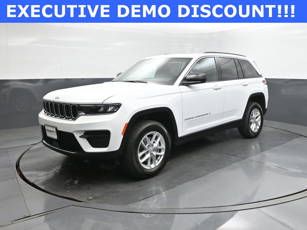 2025 Jeep Grand Cherokee Laredo's photo