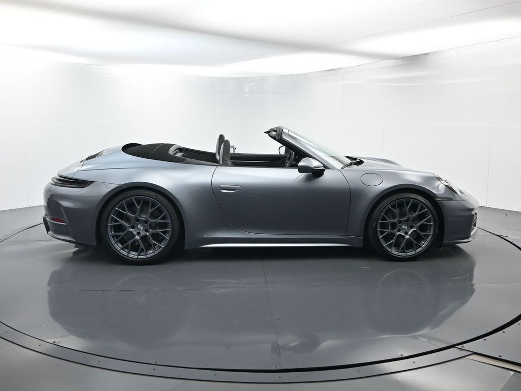 2026 Porsche 911 T photo 13
