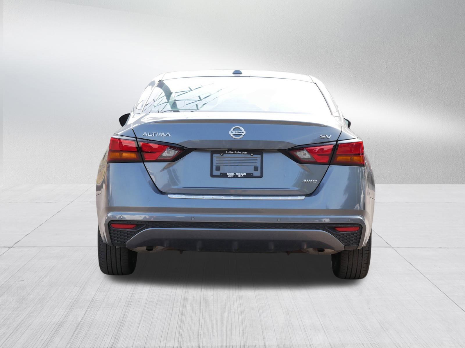 2022 Nissan Altima 2.5 SV photo 6