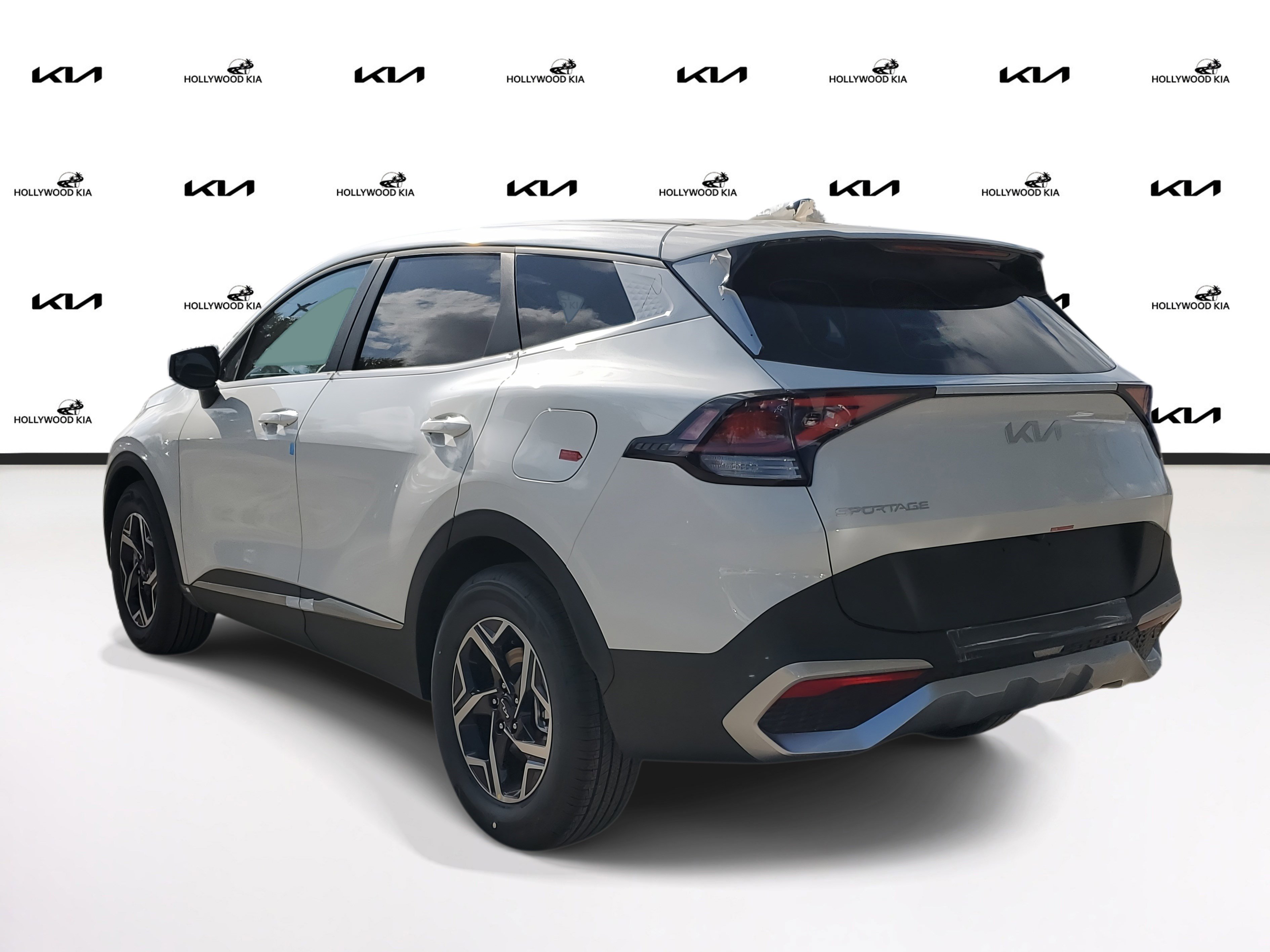 2025 Kia Sportage LX photo 4