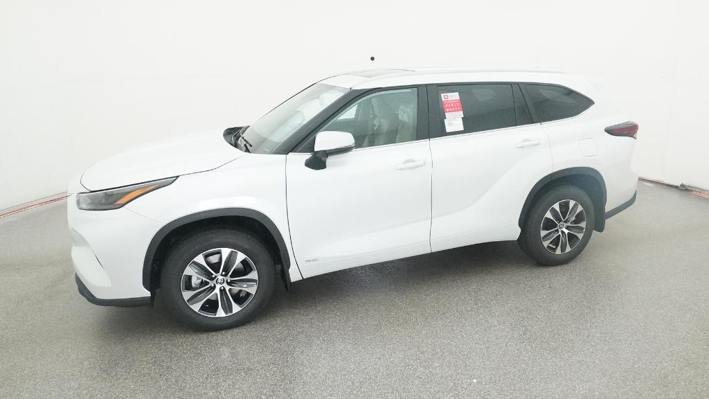 2025 Toyota Highlander Hybrid XLE photo 6