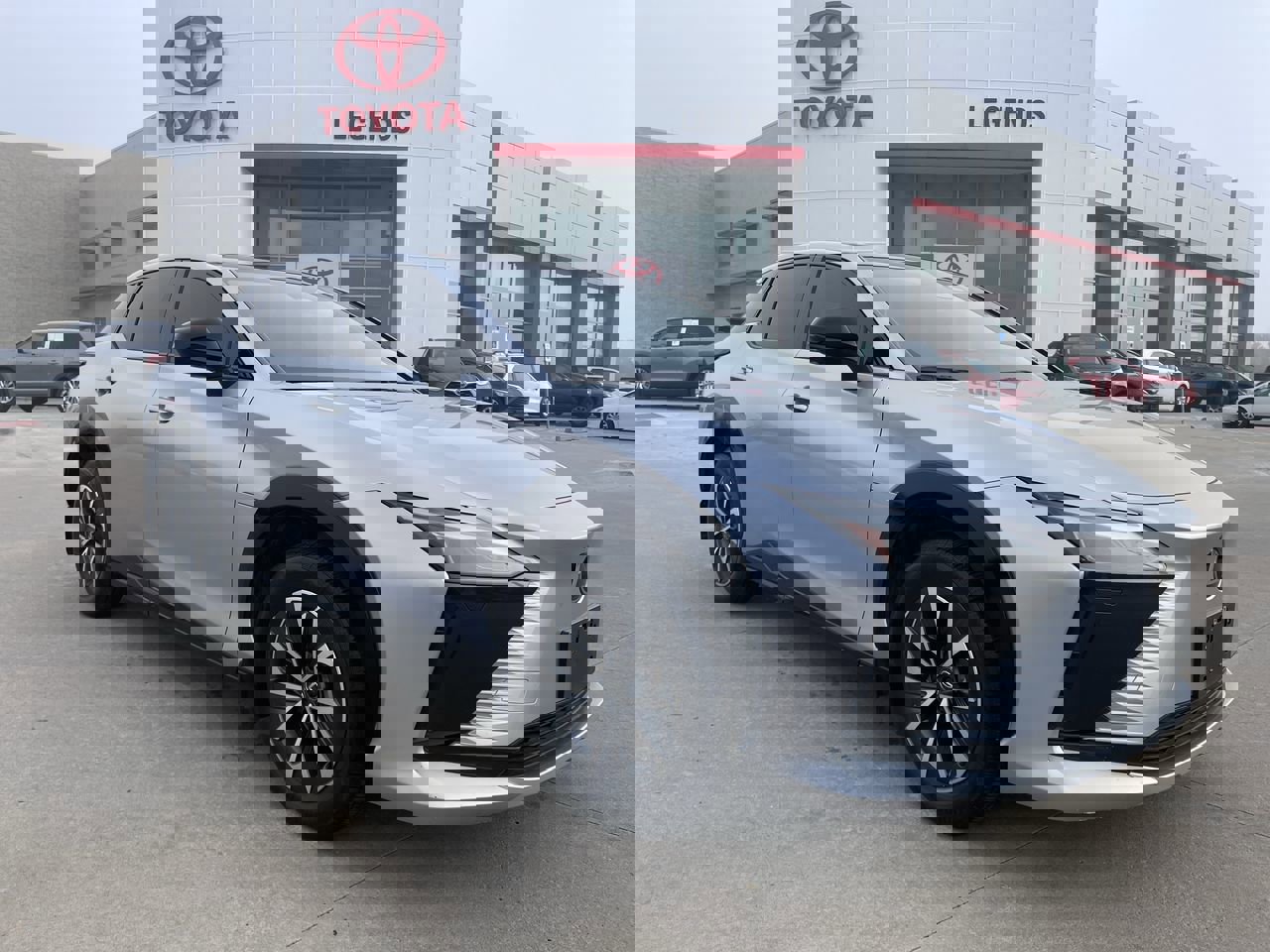 2024 Lexus RZ Premium's photo