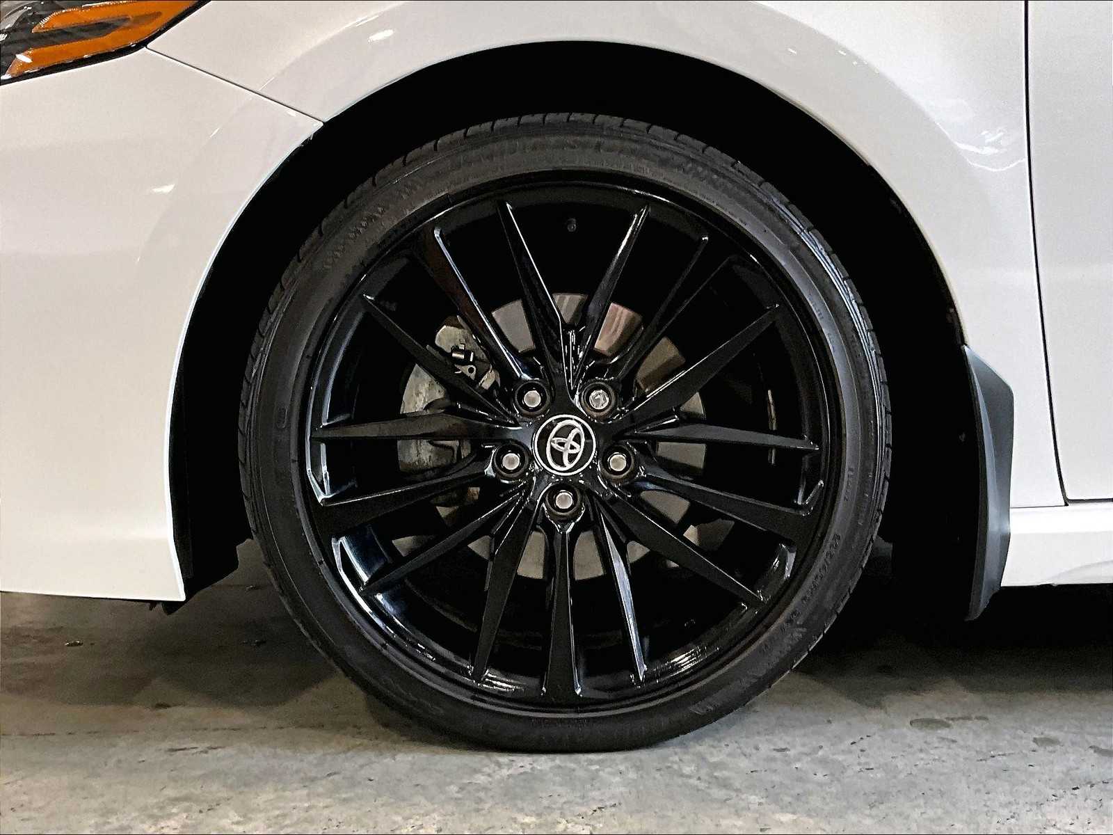 2023 Toyota Camry XSE photo 7