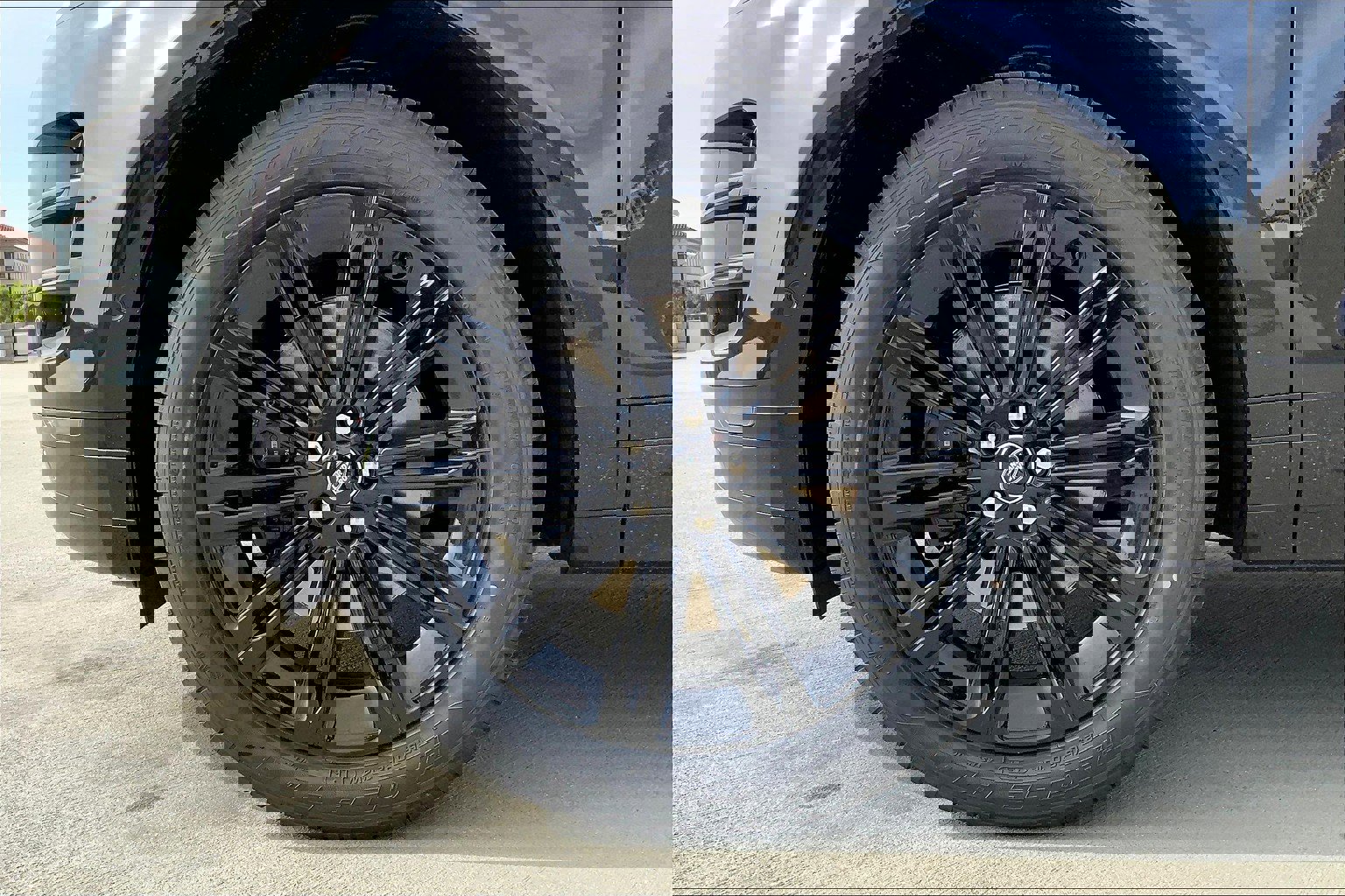 2026 Land Rover Range Rover Evoque Dynamic SE photo 11