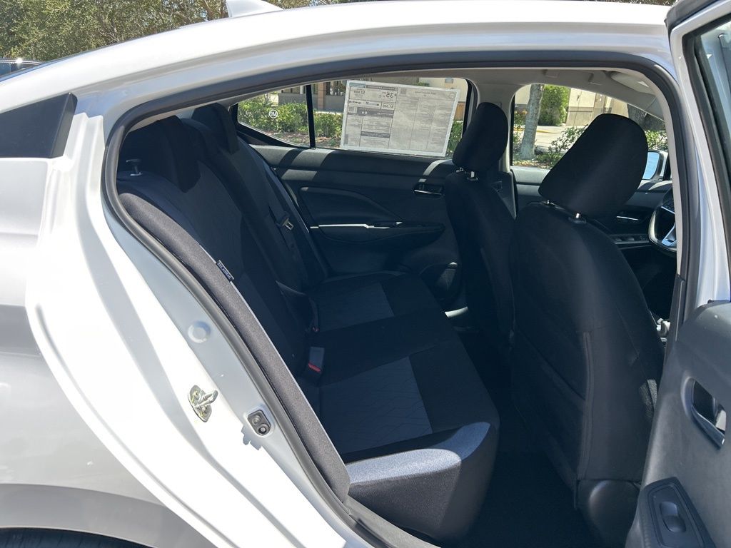 2025 Nissan Versa SV photo 32