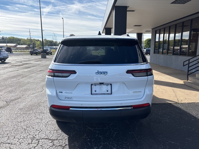 2023 Jeep Grand Cherokee Laredo photo 7