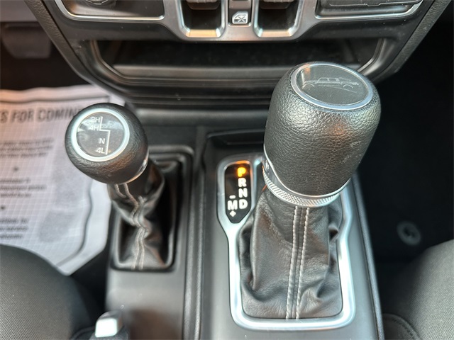 2023 Jeep Gladiator Overland photo 19