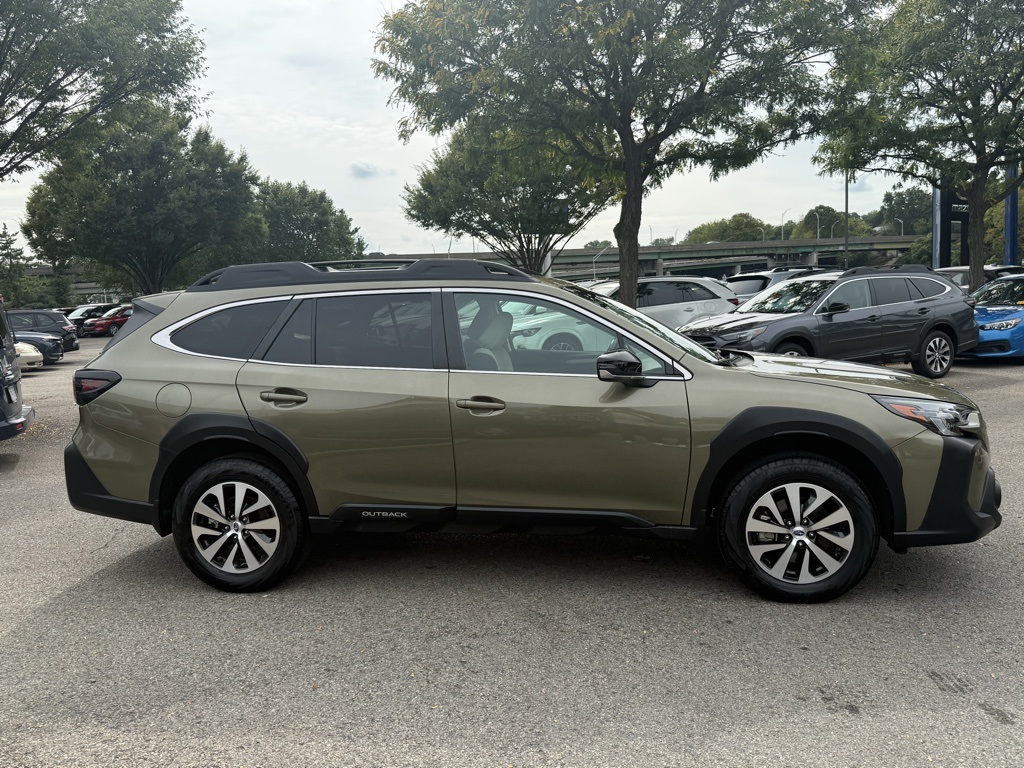2025 Subaru Outback Premium photo 4