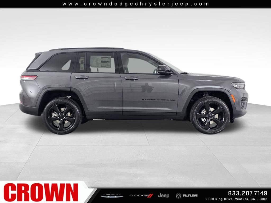 2025 Jeep Grand Cherokee Altitude X photo 4