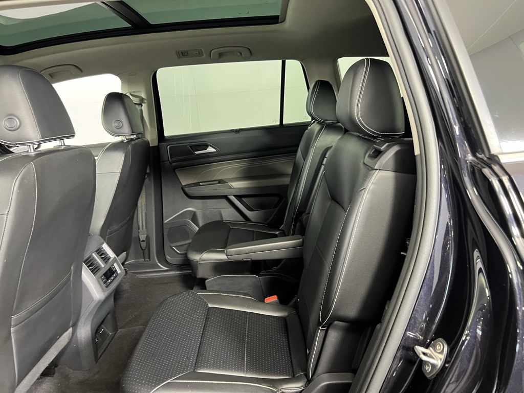 2022 Volkswagen Atlas SE Technology photo 19