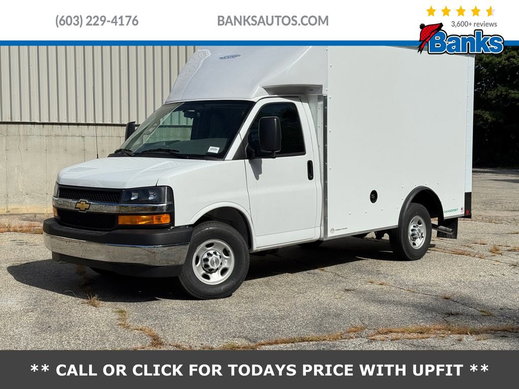 2025 Chevrolet Express Cutaway Base's photo