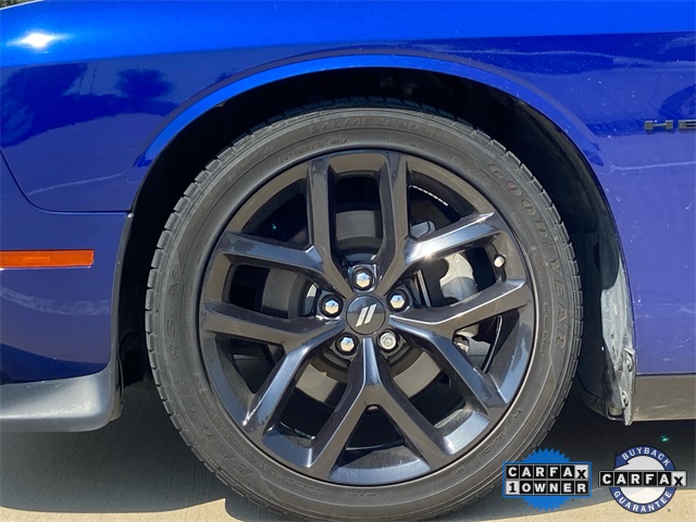 2022 Dodge Challenger R/T photo 4