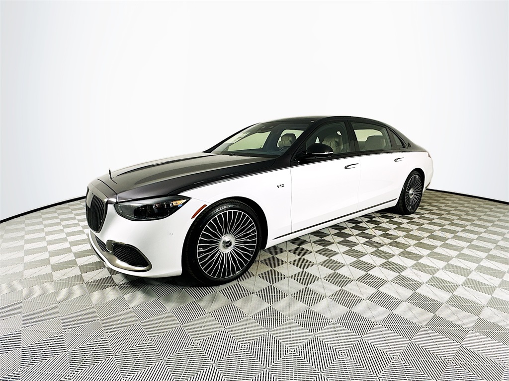 2025 Mercedes Benz S Maybach 680 4MATIC photo 3