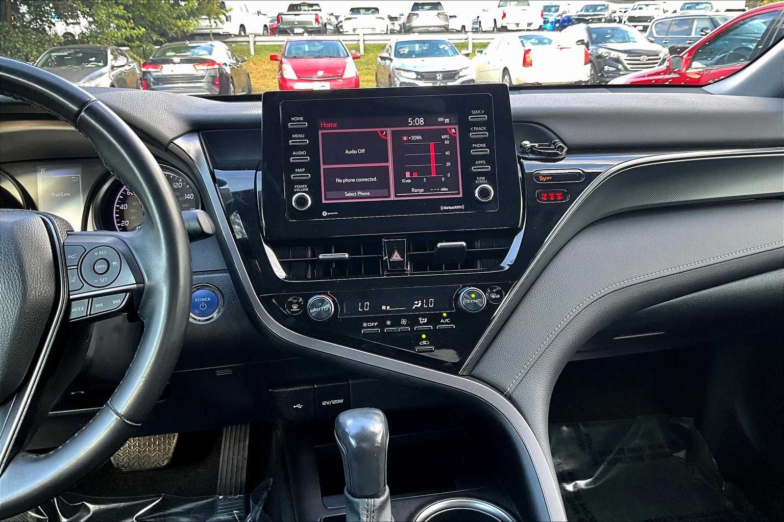 2023 Toyota Camry Hybrid SE photo 6