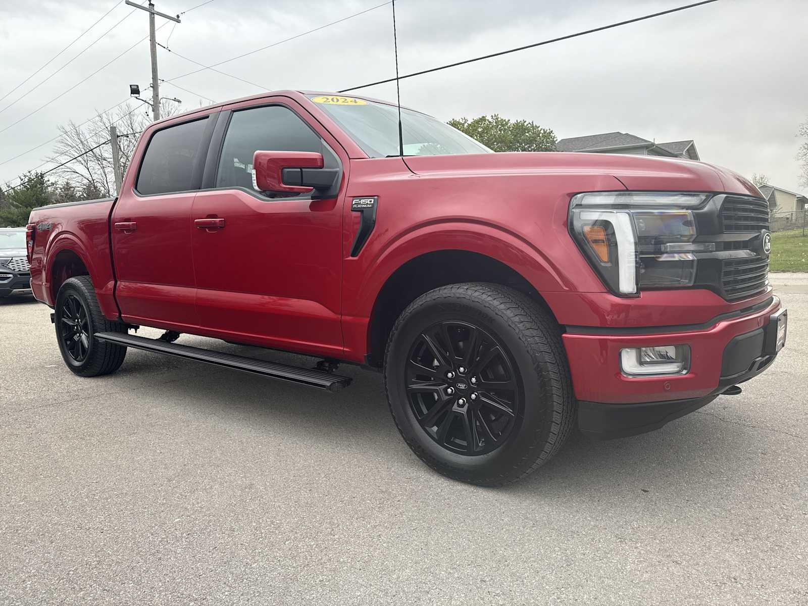2024 Ford F-150 Platinum photo 3