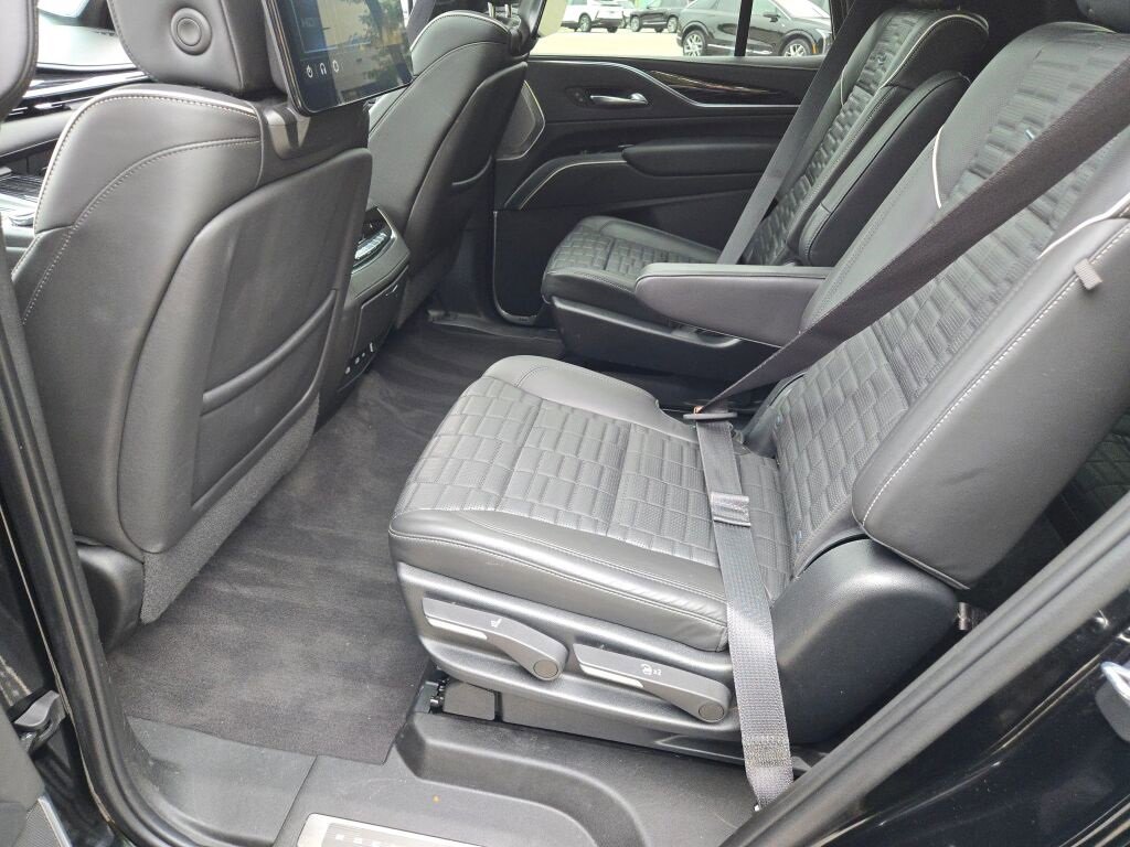 2023 Cadillac Escalade V-Series photo 20