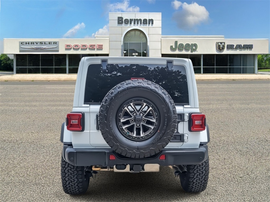 2024 Jeep Wrangler Rubicon 392 photo 4