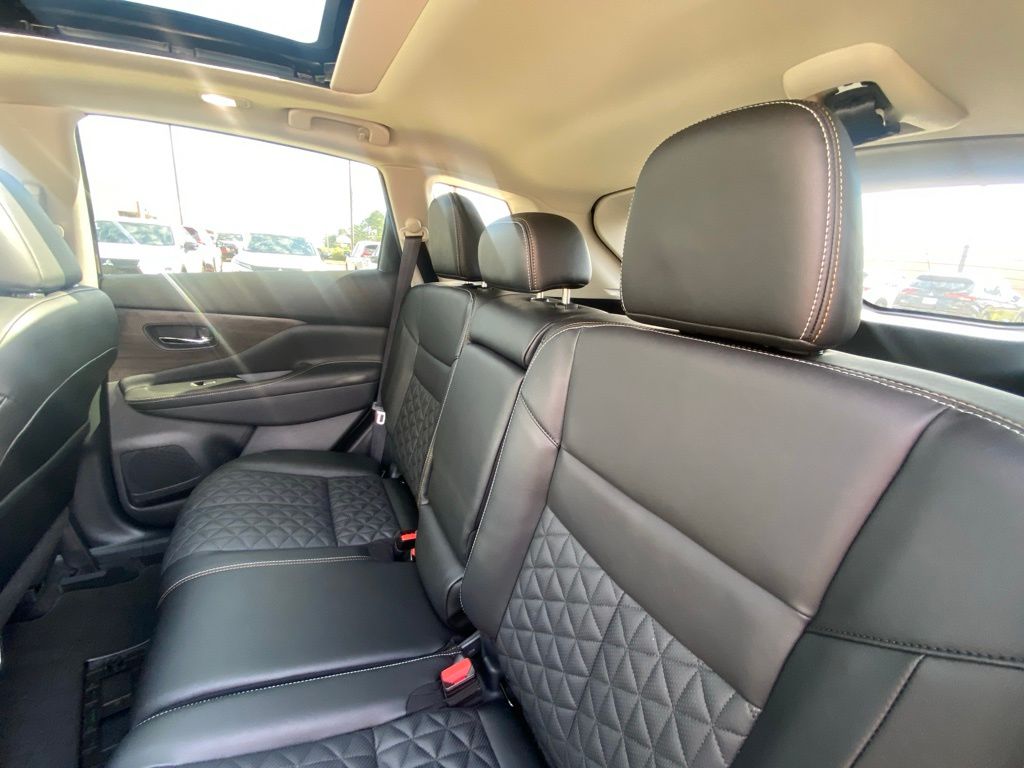 2024 Nissan Murano Platinum photo 16