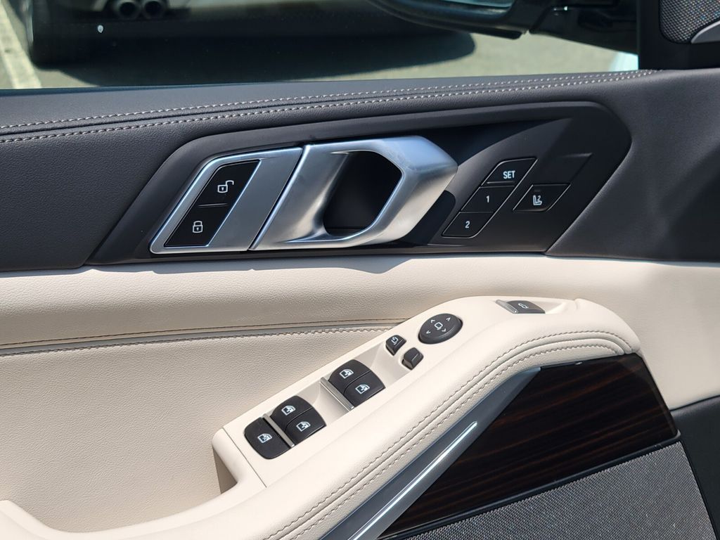 2026 Bmw X5 xDrive50e photo 17