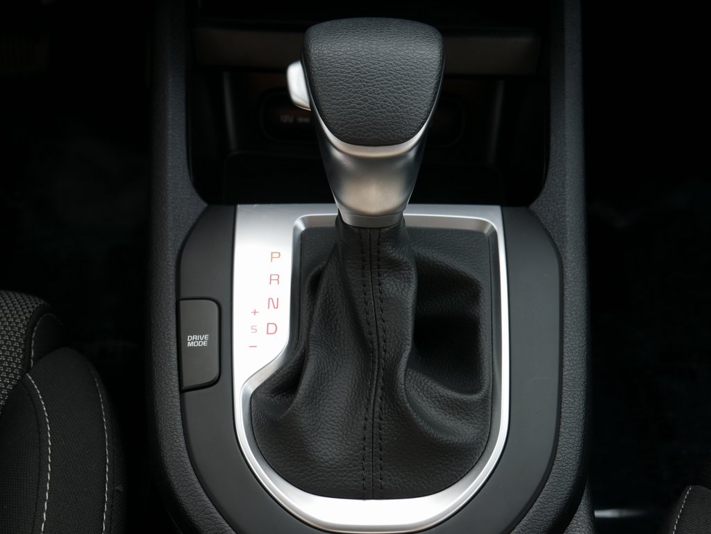 2024 Kia Forte LXS photo 18