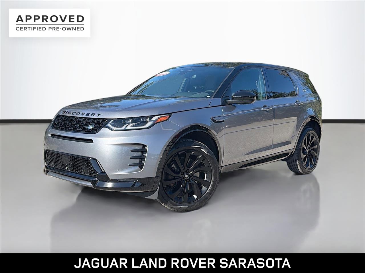 2024 Land Rover Discovery Sport Dynamic SE's photo