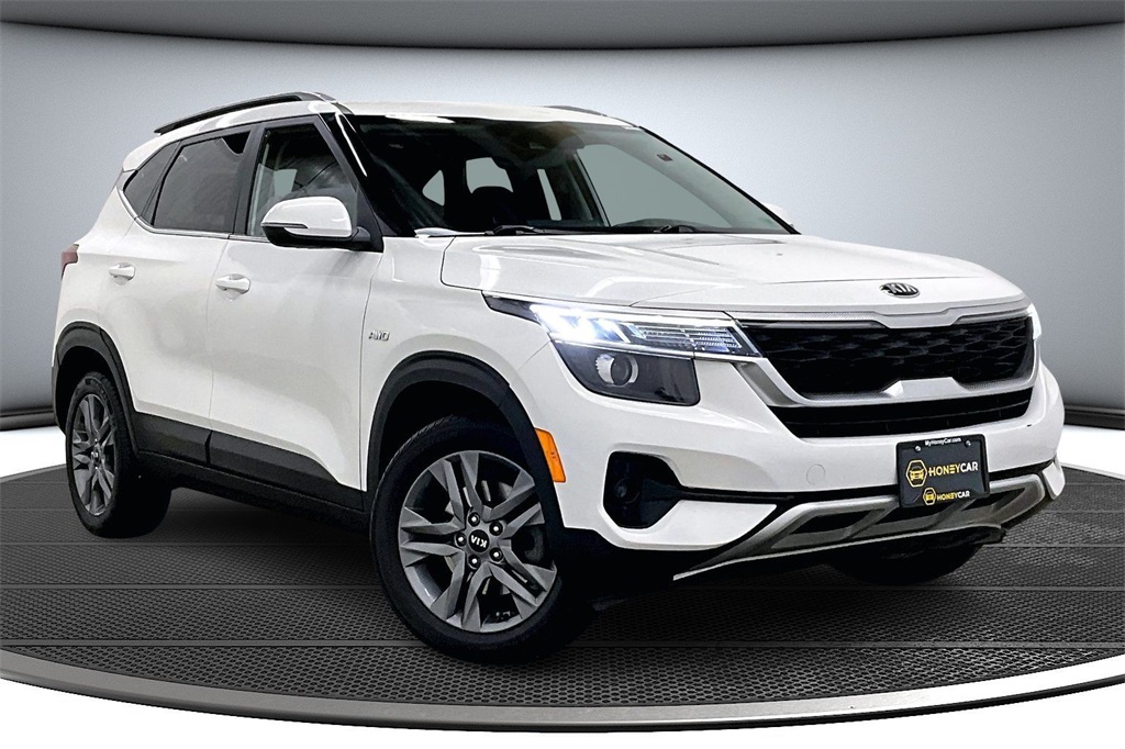 2021 Kia Seltos S's photo