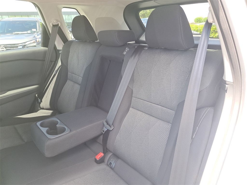 2026 Nissan Rogue SV photo 12