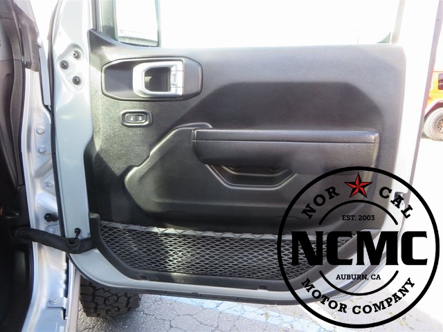 2023 Jeep Wrangler Rubicon 4xe photo 46