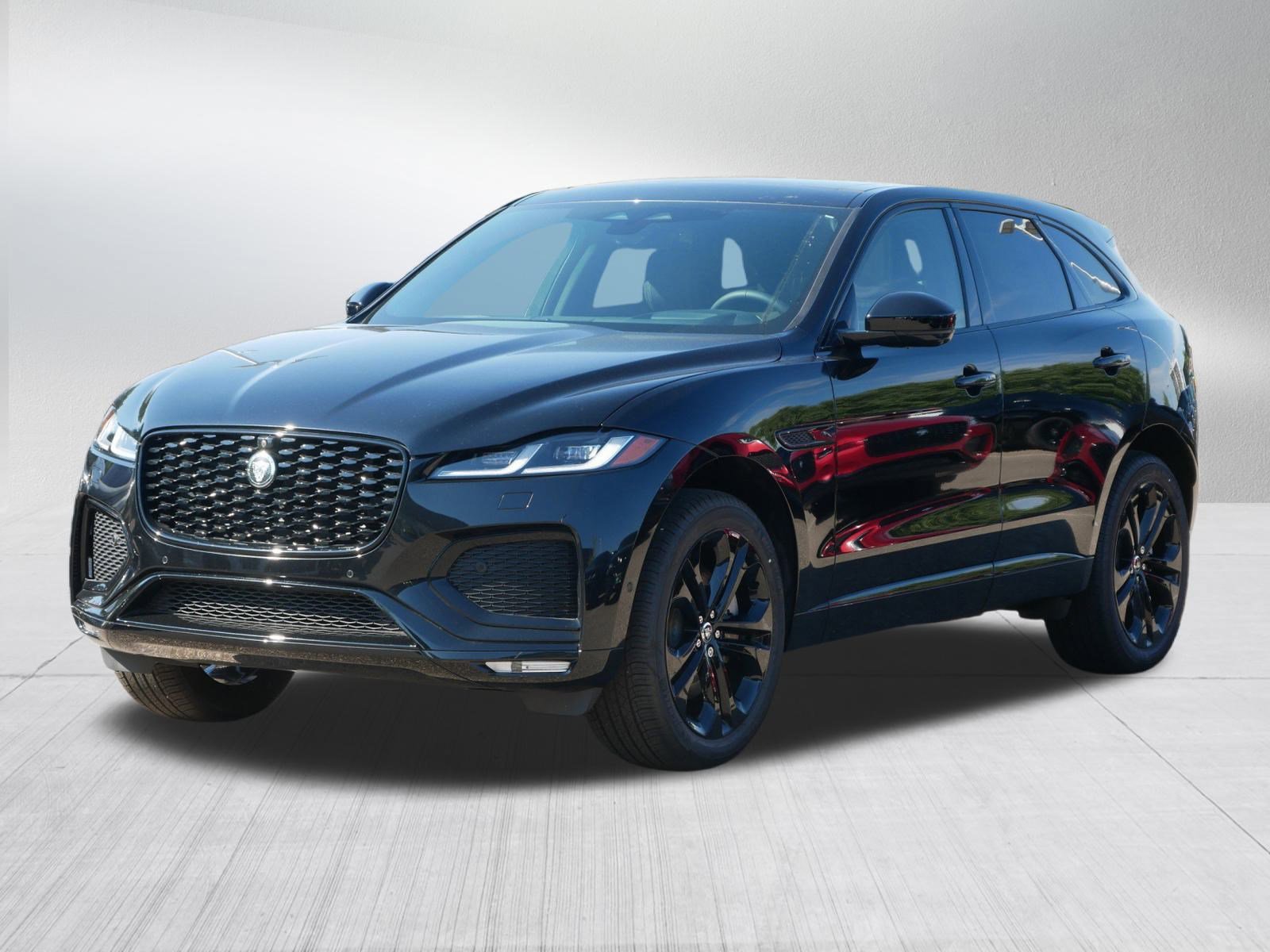 2026 Jaguar F-Pace R-Dynamic S's photo