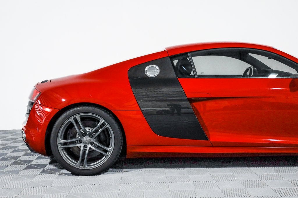 2012 Audi R8 Coupe photo 2