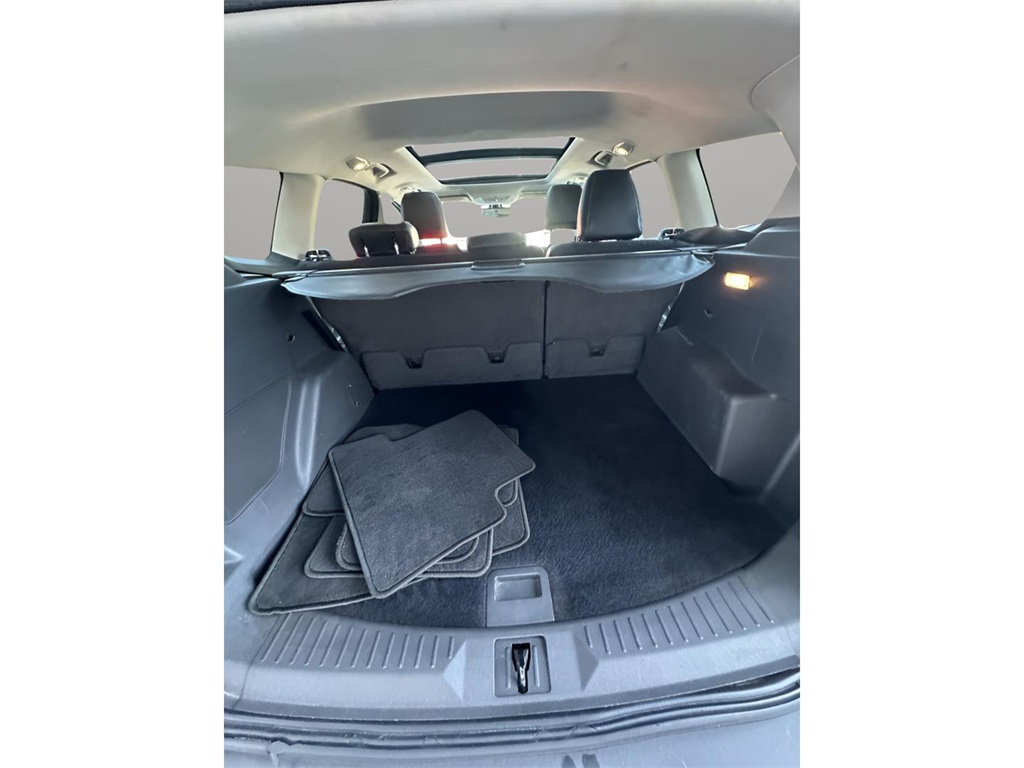 2014 Ford Escape Titanium photo 14