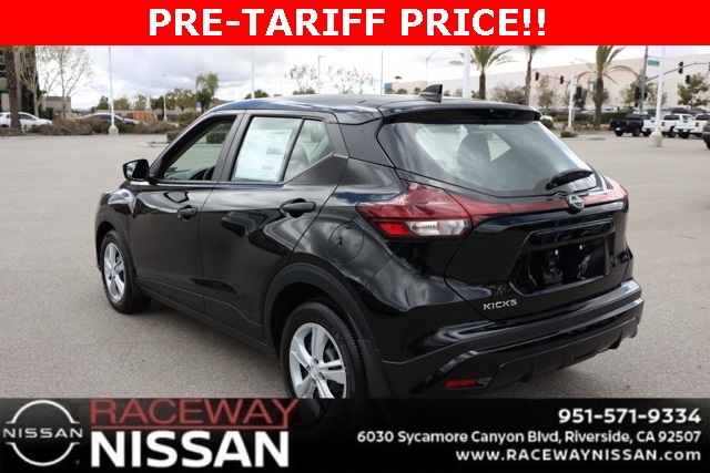 2025 Nissan Kicks Play S photo 5