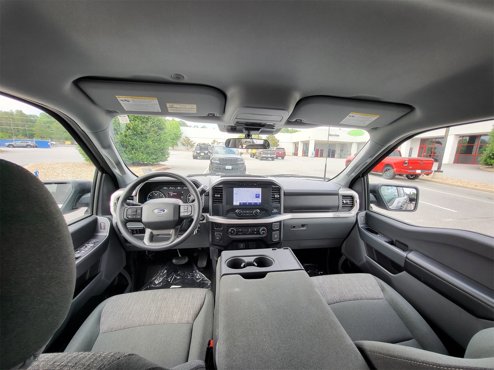 2023 Ford F-150 XLT photo 13