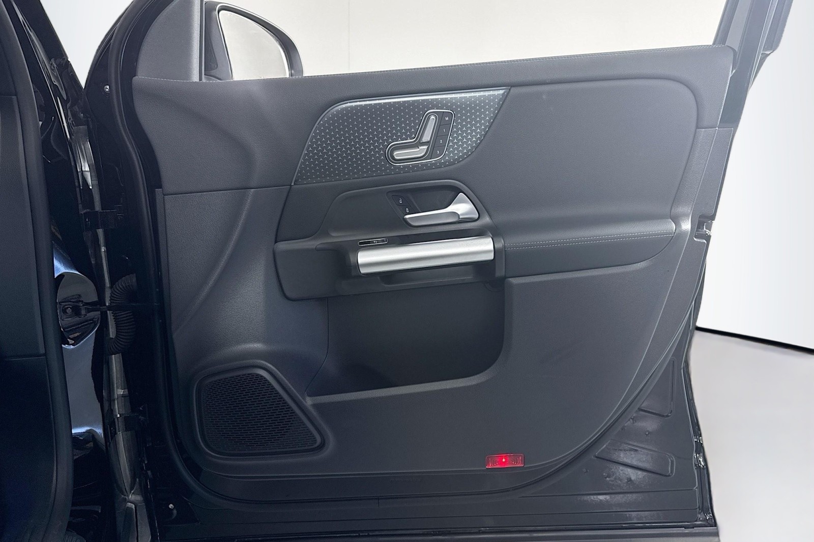2025 Mercedes Benz GLA 250 photo 21