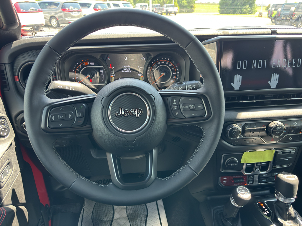 2025 Jeep Wrangler Rubicon photo 39
