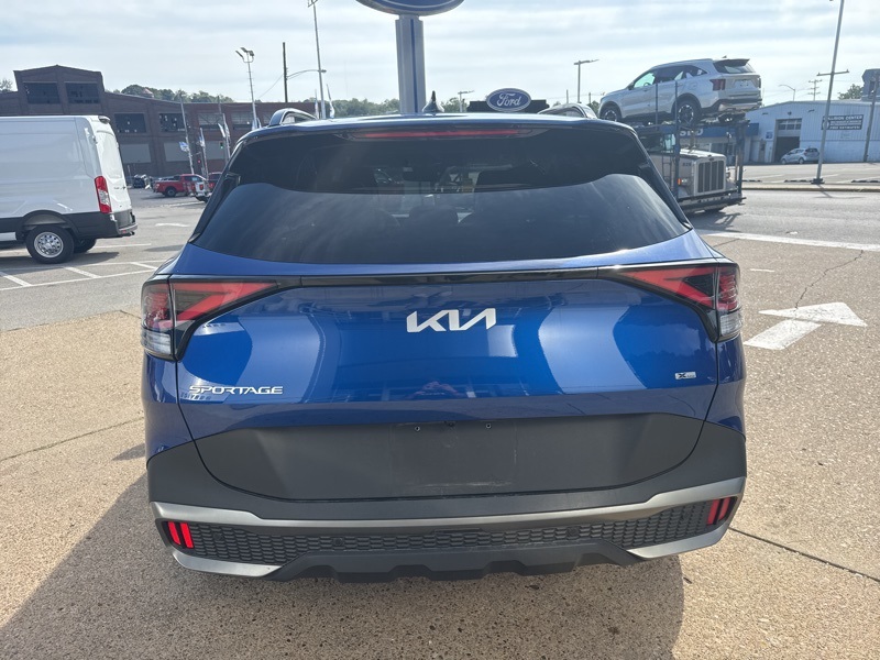 2023 Kia Sportage X-Line photo 2