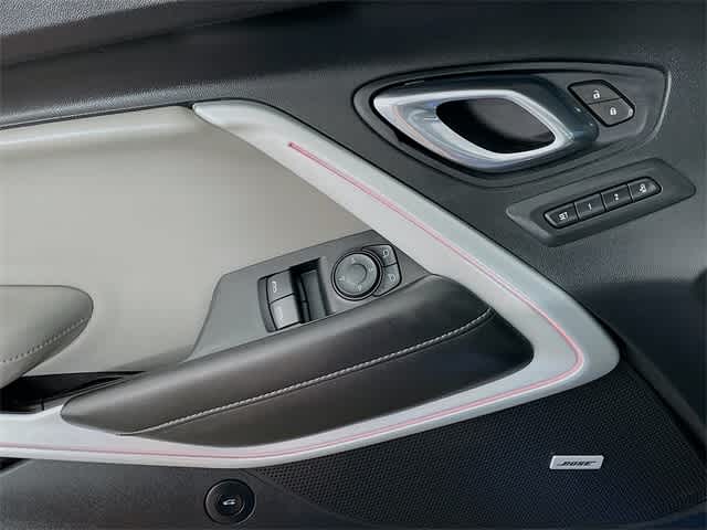 2019 Chevrolet Camaro 1LT photo 20