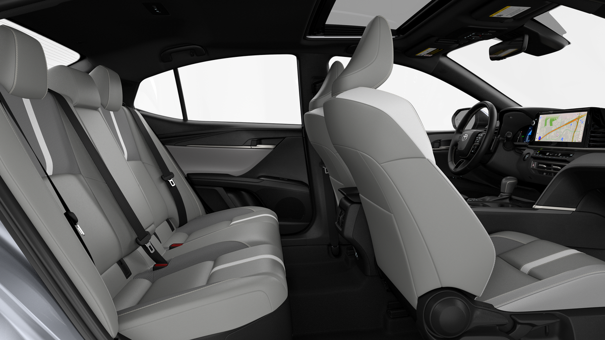 2025 Toyota Camry SE photo 20