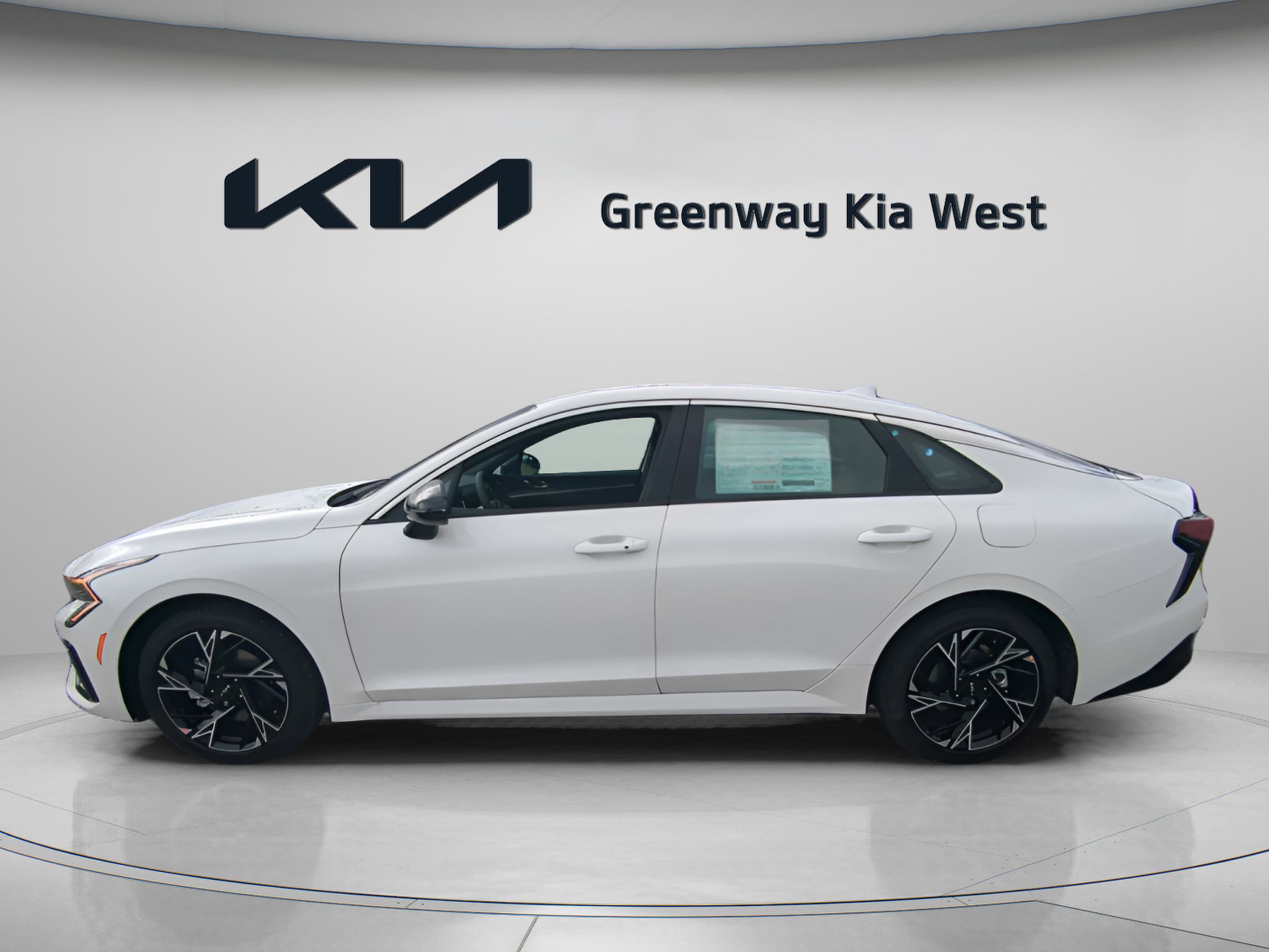 2026 Kia K5 GT-Line photo 3