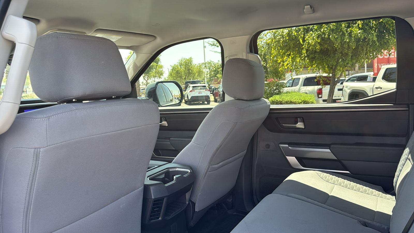 2024 Toyota Tundra SR5 CrewMax photo 27