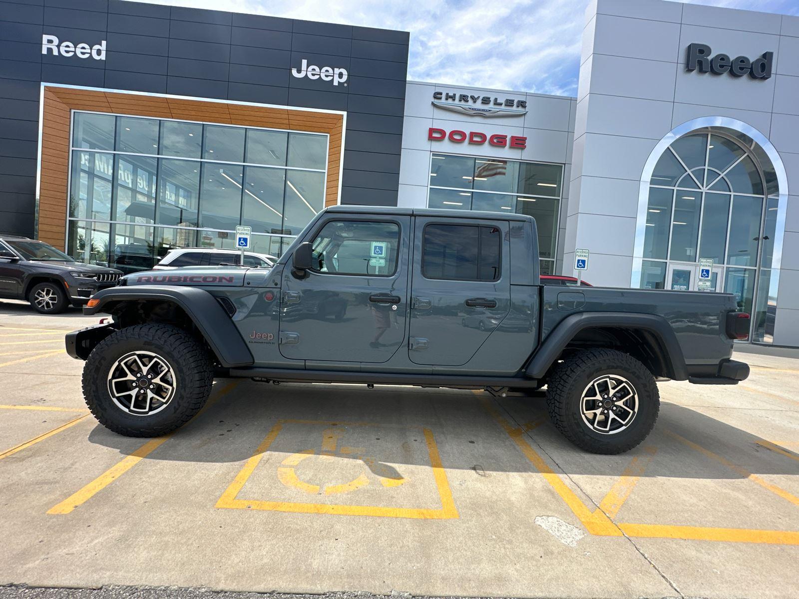 2025 Jeep Gladiator Rubicon photo 3