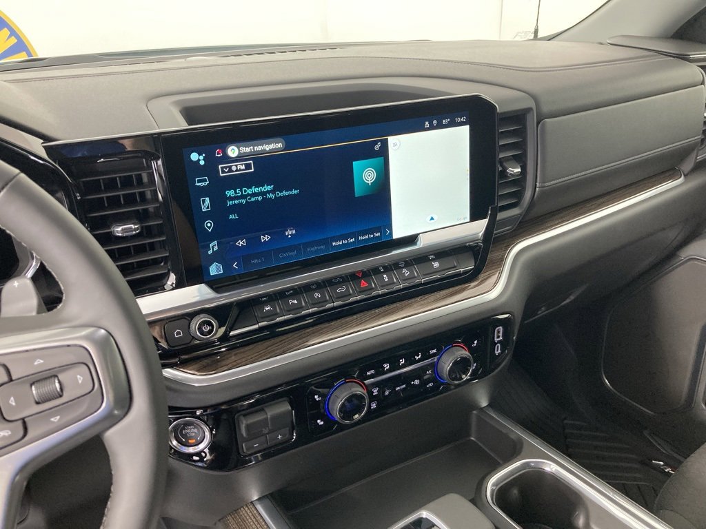 2026 Chevrolet Silverado 1500 LT photo 2