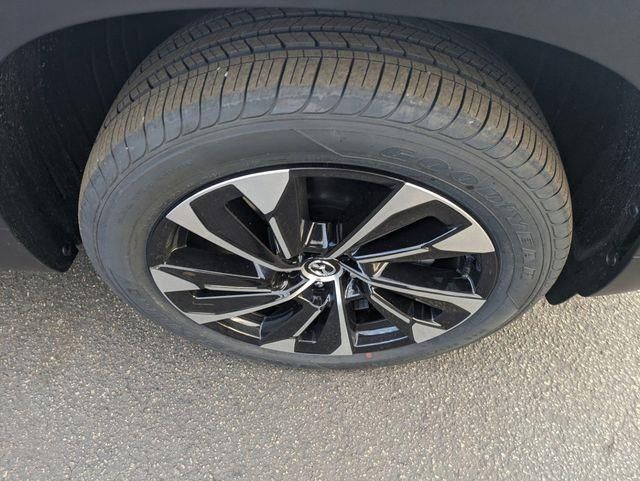 2025 Mazda CX-50 Premium Plus photo 10
